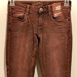 Rust red, new with tags skinny jeans